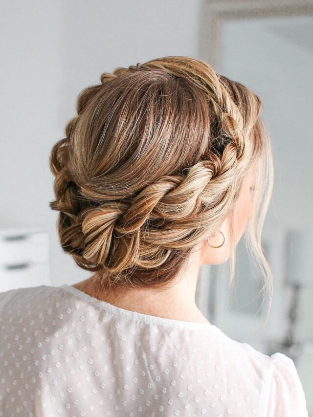 10 Wedding Guest Hairstyle Ideas