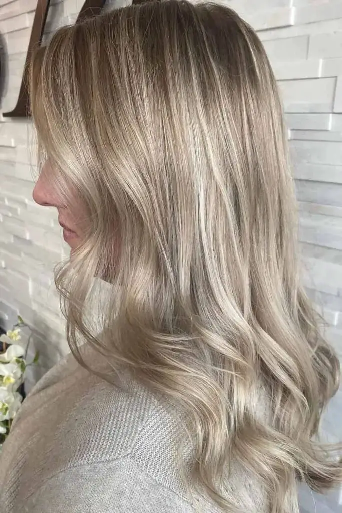  Soft Blonde Waves With Subtle Low Lights