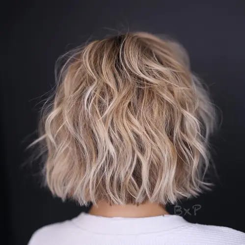 Wavy Bob with Layers