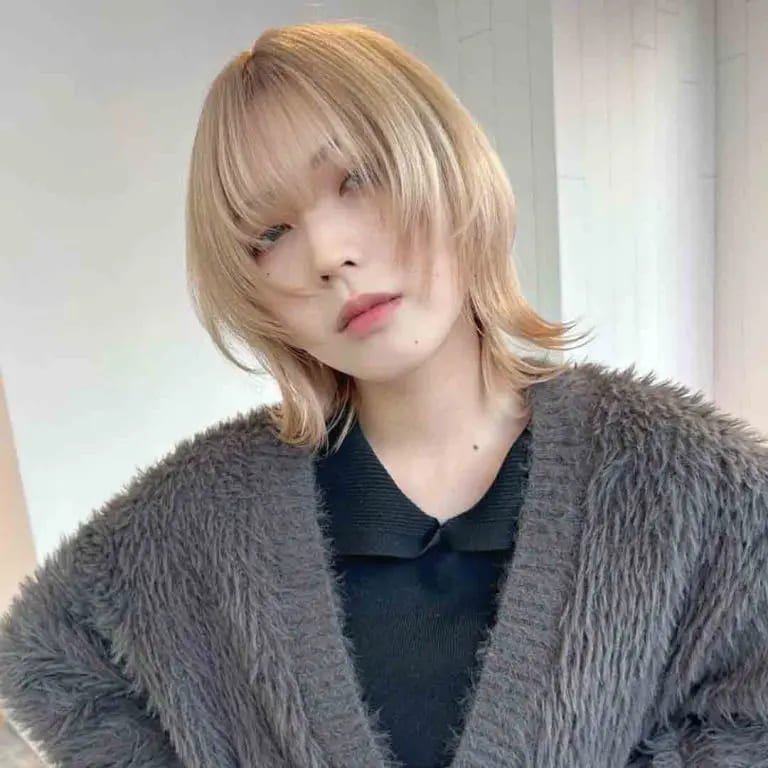 Blonde Bob Wolf Cut With Long Choppy Bangs