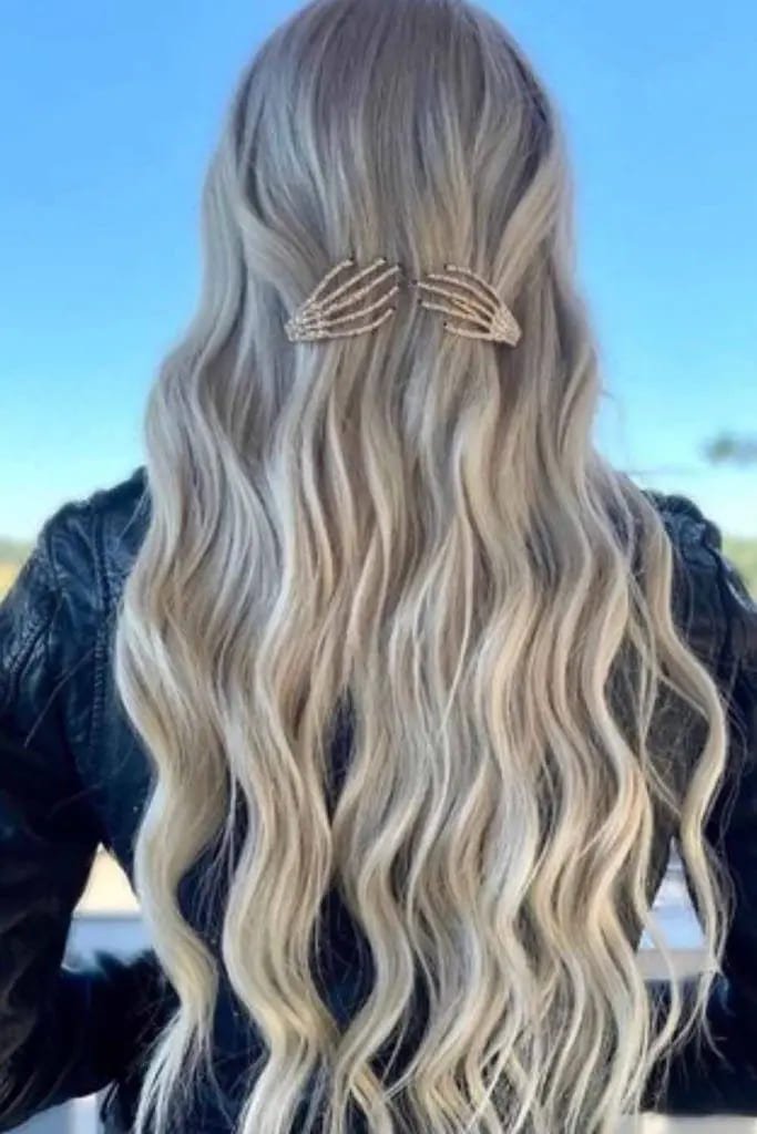  Long Wavy Blonde Hair With Skeleton’s Touch