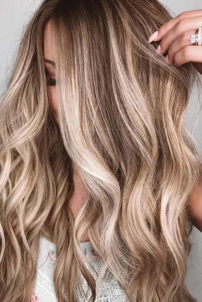 Champagne Blonde Highlights